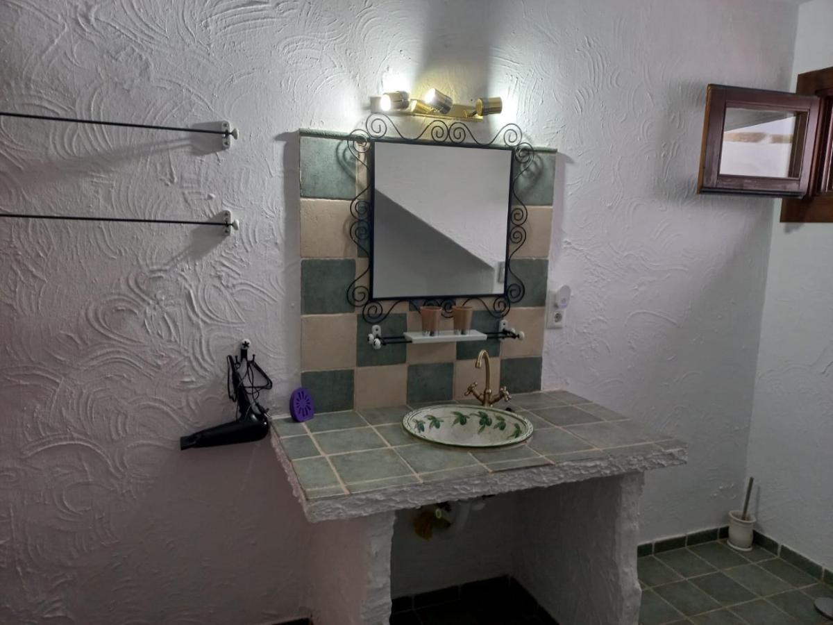 Cuevas Barrio Las Santas Huescar Luaran gambar