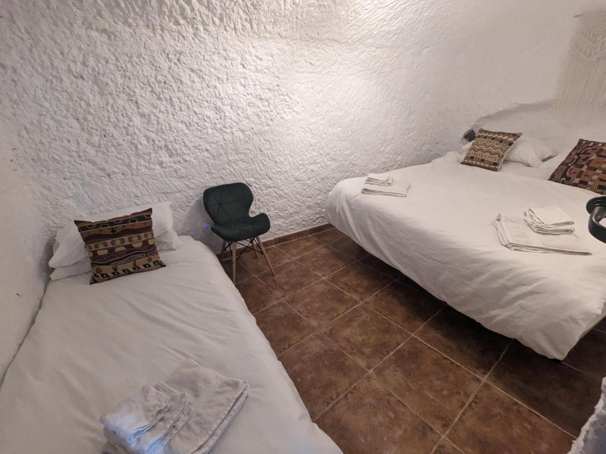 Cuevas Barrio Las Santas Huescar Luaran gambar